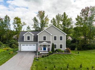4 Bellas Way, Falmouth, ME 04105