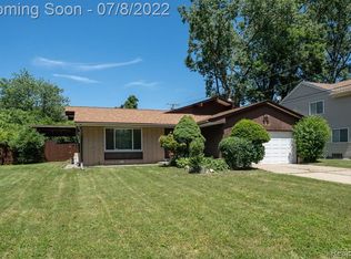 18500 Webster Ave, Southfield, MI 48076