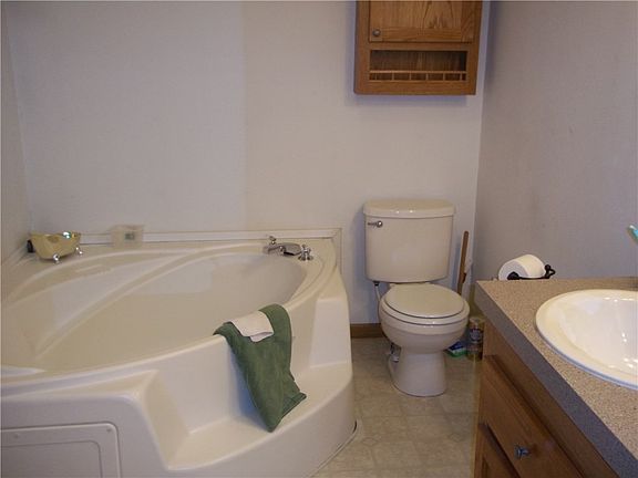 4th image of 12515 N Old 27 Road