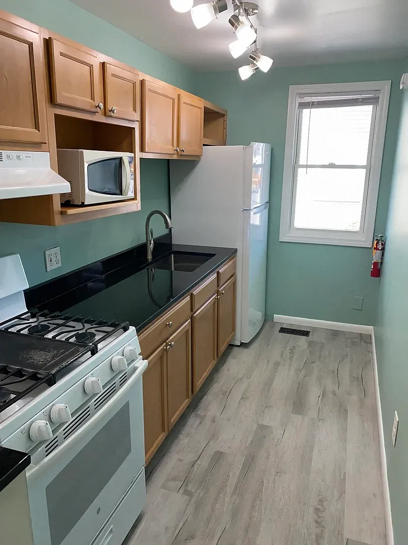 1 bed, 542 sqft, $1,895 — Photo 3