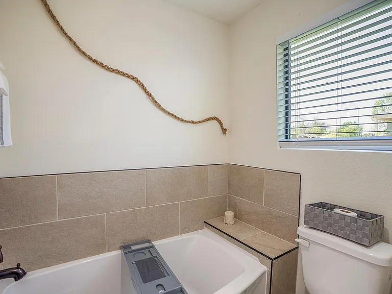 7122 Conley St — Photo 17