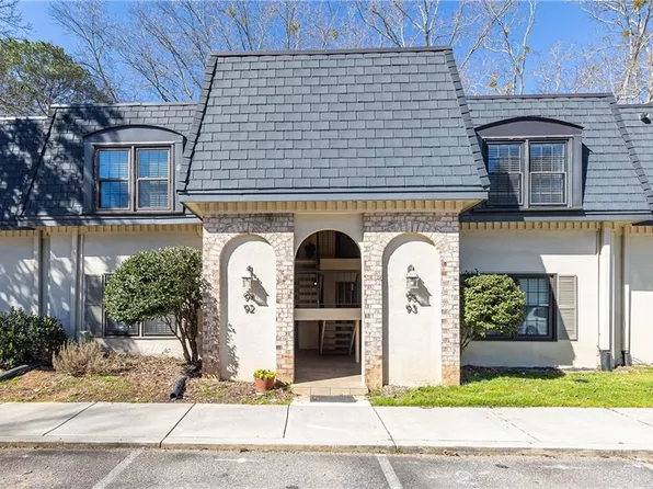 93 Verlaine Pl NW, Atlanta, GA 30327