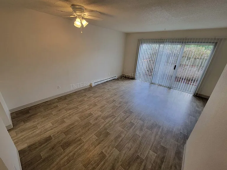 Regency Townhomes — Photo 13