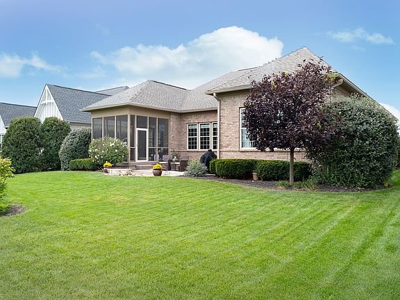 3rd image of 16462 Grand Cypress Dr