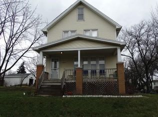 6804 W Dickinson St, Milwaukee, WI 53214