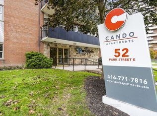 52 Park St E #307, Mississauga, ON L5G 1M1