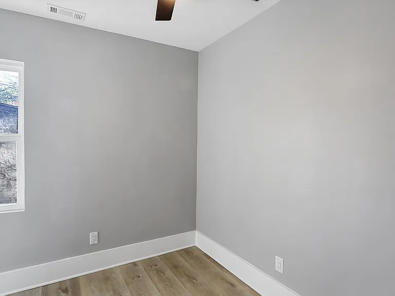 835 Weghorst St — Photo 11