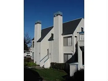 3766 Stoneglen N photo 1