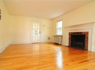 33 Tobey Ave, Windsor, CT 06095