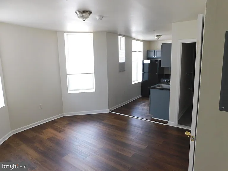 2427 Lakeview Ave #3D — Photo 3