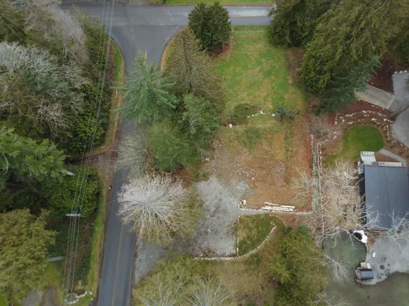 103 Pratt Rd, Sunshine Coast, BC V0N 1V3
