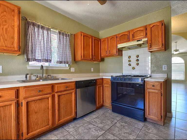 7317 Desierto Rico Ave — Photo 21