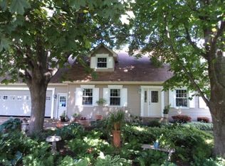 3 Pine Ridge Ln, Geneseo, IL 61254