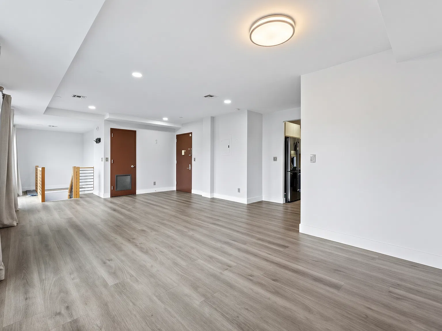 2381 Ocean Ave — Photo 2