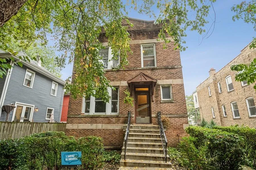 1507 W Rosemont Ave #1