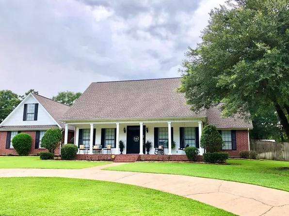 652 Lake Dr, Jasper, TX 75951