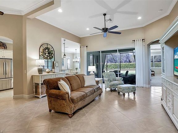 3rd image of 10563 Yorkstone Dr