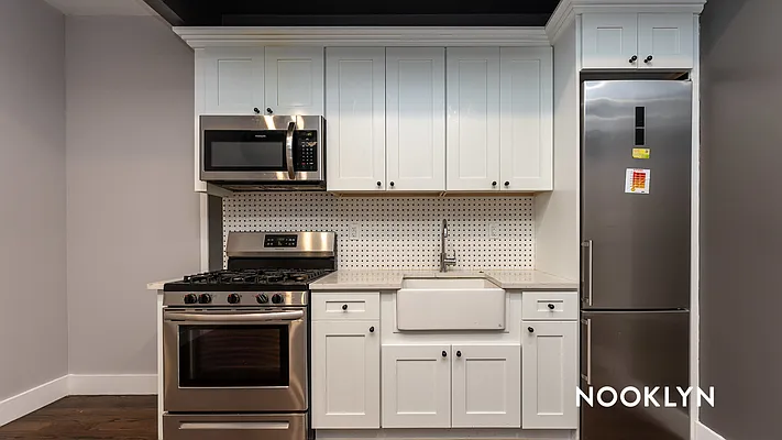 Rented by Nooklyn NYC LLC | media 5