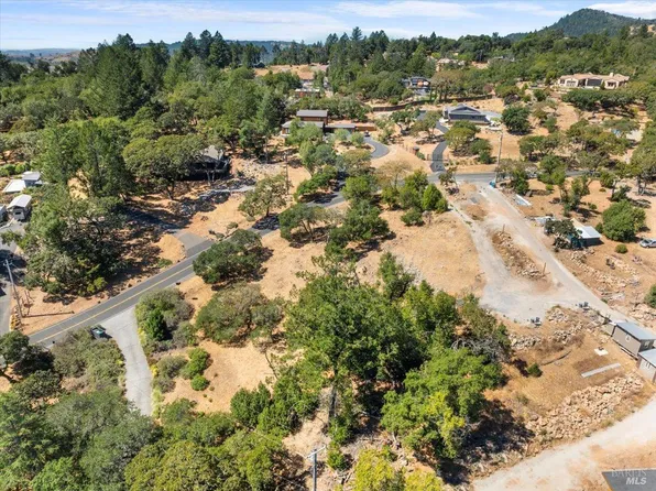 2781 Rollo Road, Santa Rosa, CA 95404