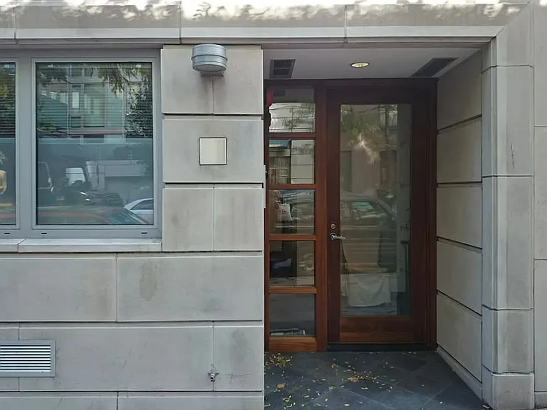 459 W 44th St #C — Photo 46