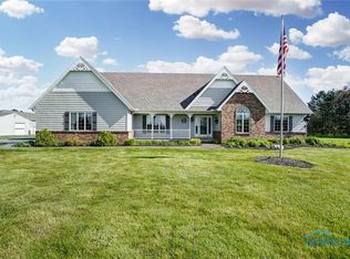 12170 Devils Hole Rd, Bowling Green, OH 43402