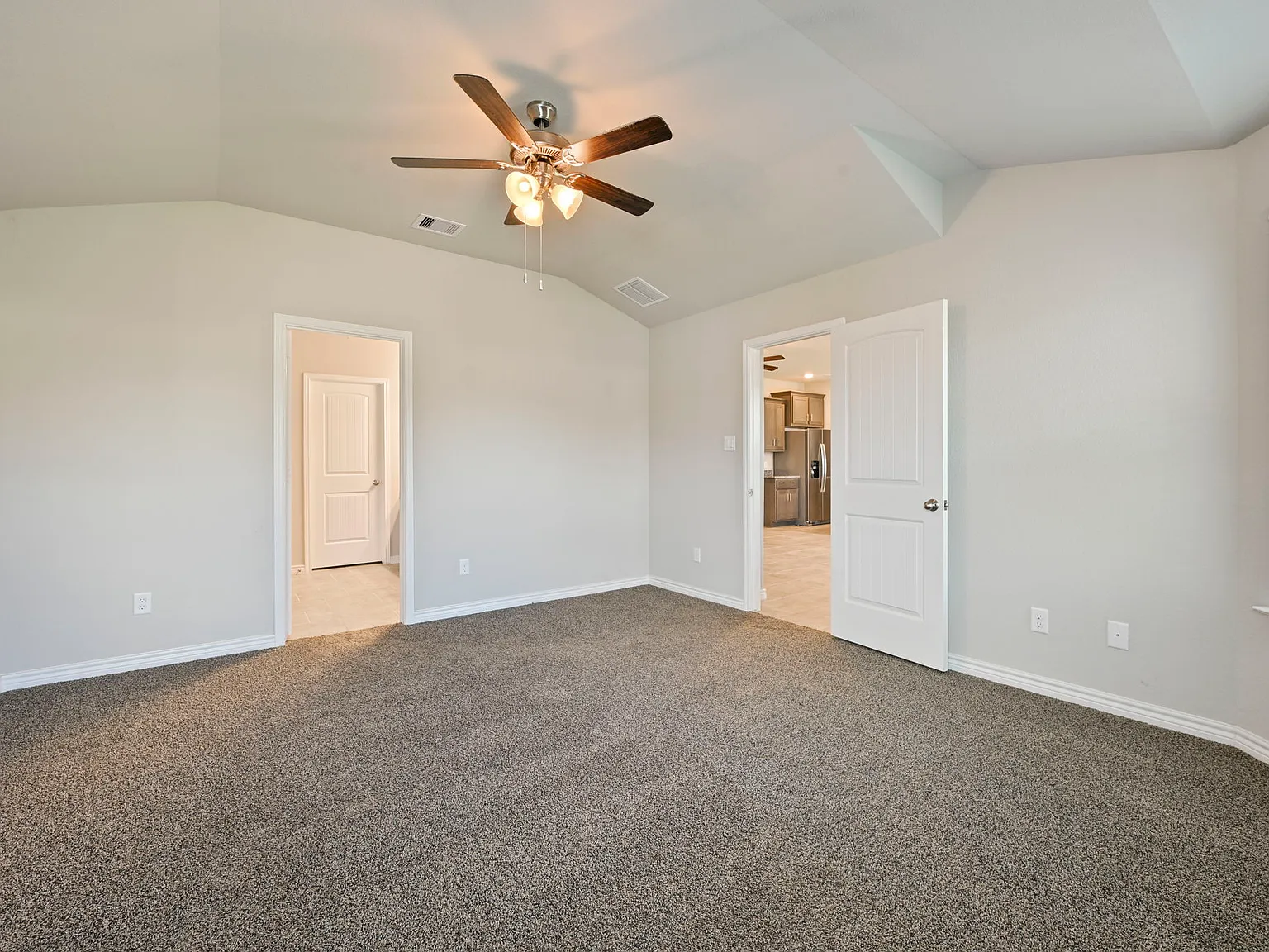 2115 Chief Street - 1 — Photo 4