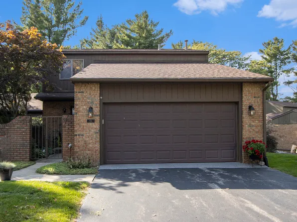 124 Merriweather Ln, Kalamazoo, MI 49006