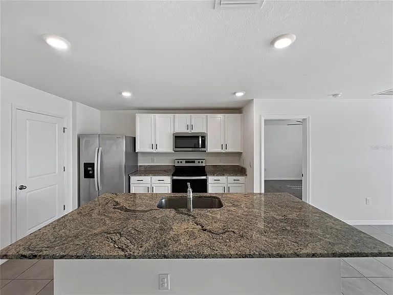 5563 SW 43rd Ct — Photo 13