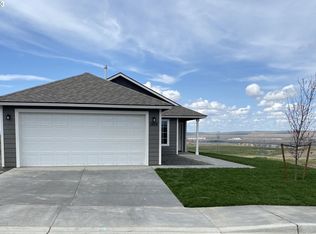 2824 High Desert Loop, Umatilla, OR 97882