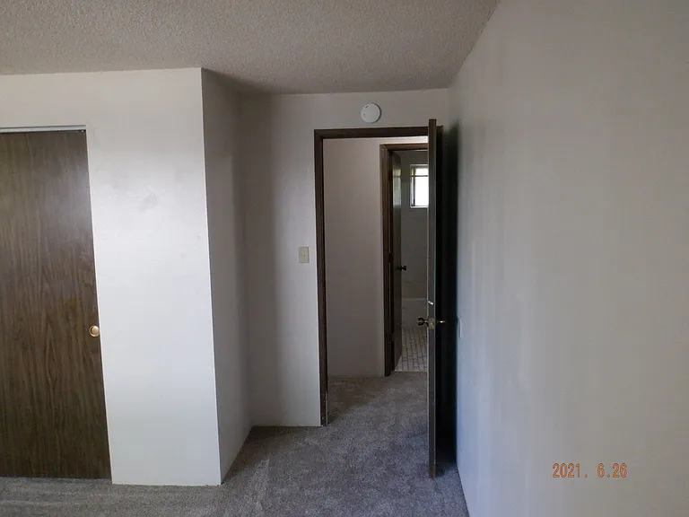 77 California St — Photo 8