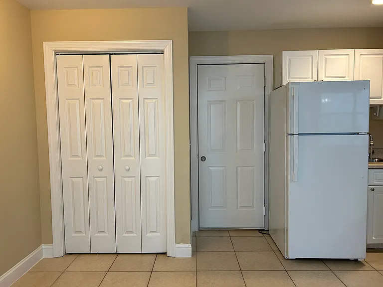 40 Cassandra Ln #B — Photo 6