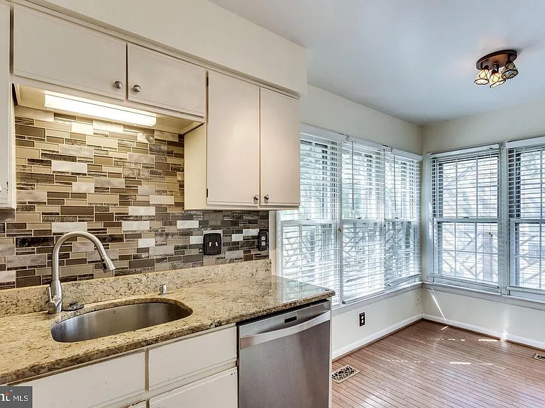12224 Dapple Gray Ct — Photo 7