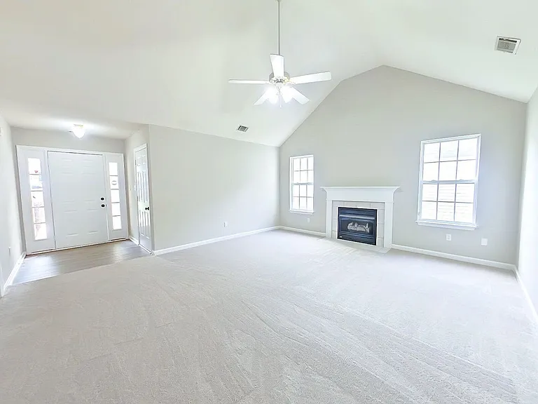 491 Connemara Trl — Photo 4