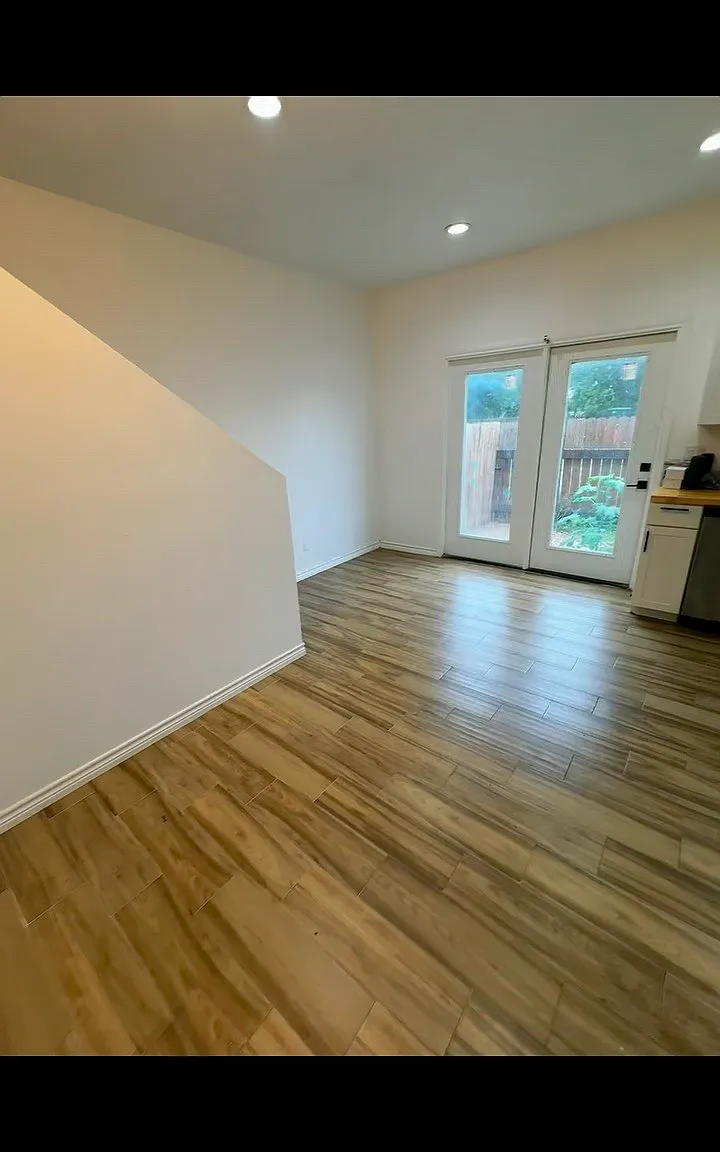 3 bed, 2.5 bath, 1212 sqft, $1,500 — Photo 3