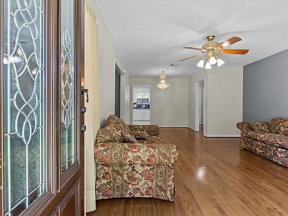 4th image of 7527 Vista Verde St
