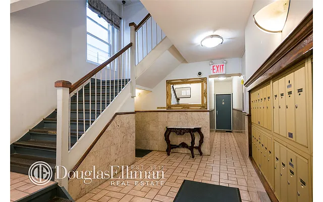 Sold by Douglas Elliman | media 27