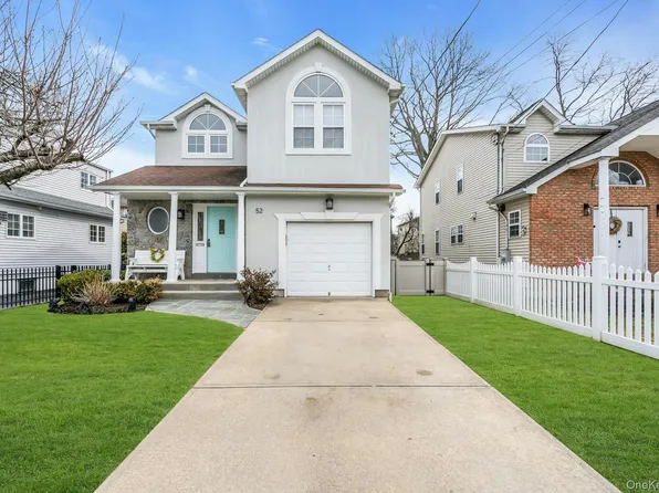 52 Edgewood Road, Port Washington, NY 11050