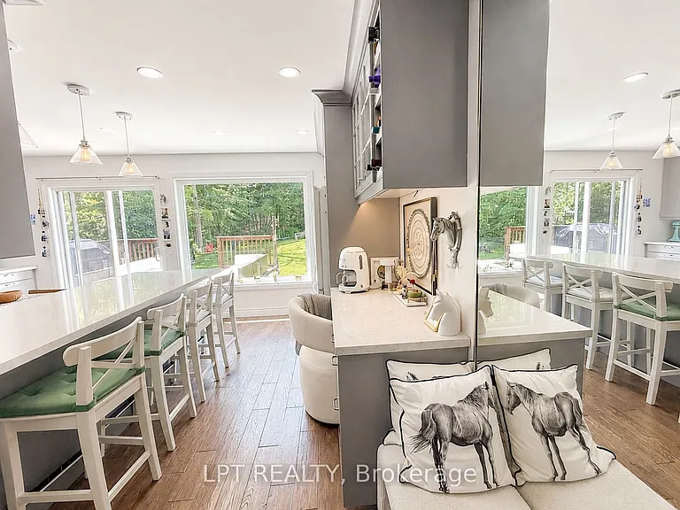144 Shoreline Dr — Photo 5