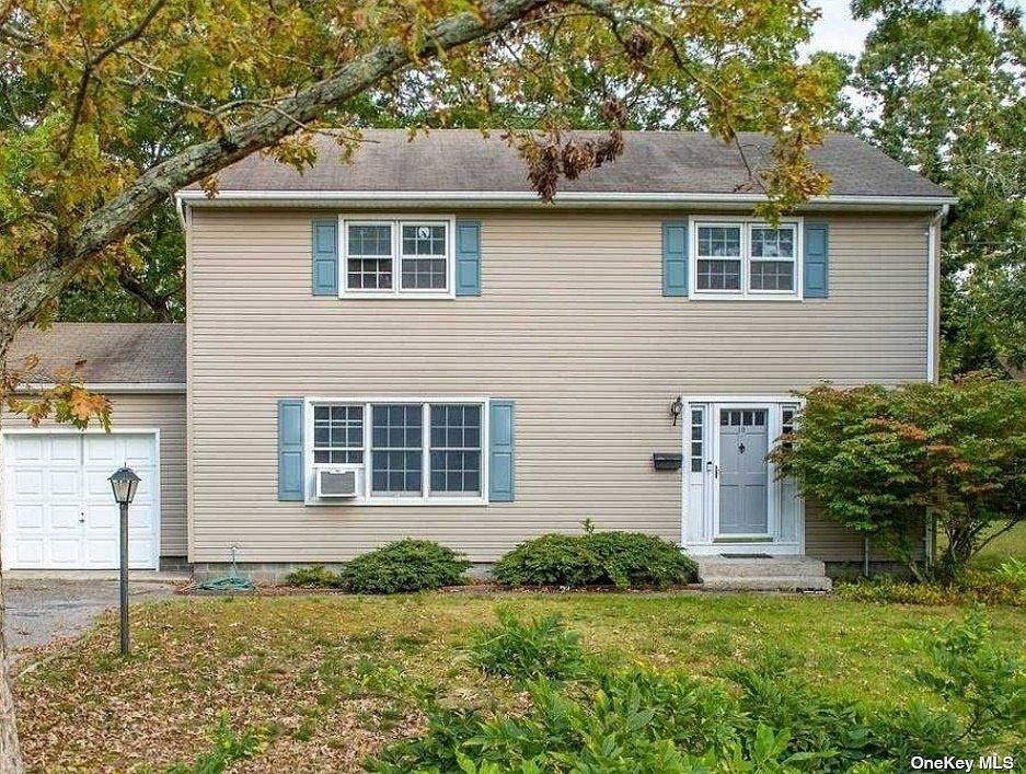 1st image of 10 Pegs Ln