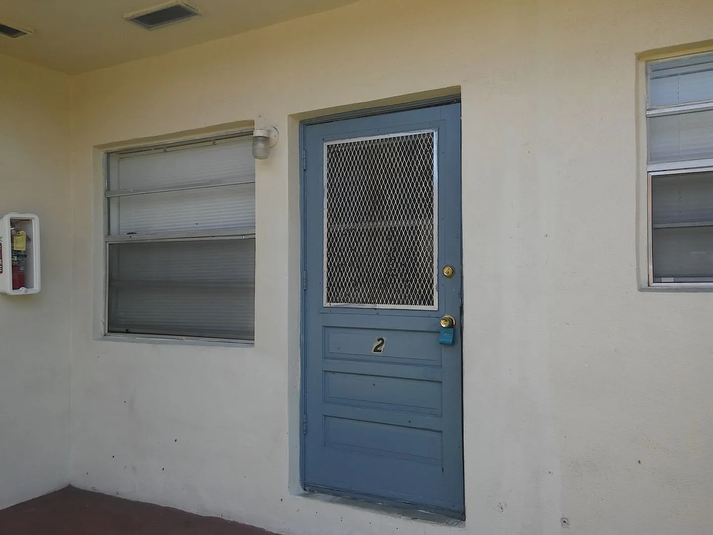 LC 06:125 SW 5th CT — Photo 1