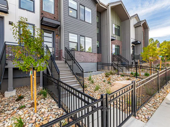 39 Ascent Trl, Englewood, CO 80112