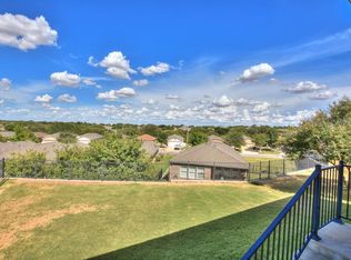 106 Kickapoo Creek Ln, Georgetown, TX 78633