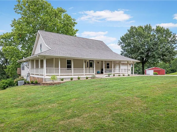 7196 SE Snow Dr, Holt, MO 64048