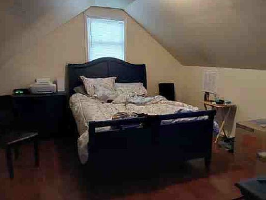 4th image of 21 Appomattox Ave