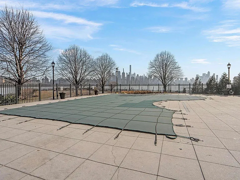 7400 River Rd #442 — Photo 36
