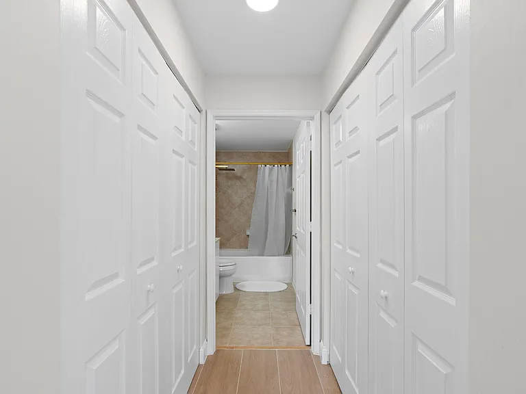 233 S Federal Hwy #405 — Photo 15