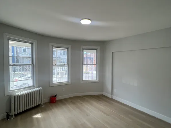 (undisclosed Address), Newark, NJ 07103