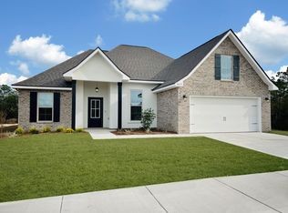 4613 Jayhawk Dr, Crestview, FL 32539