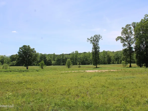 14993 Fairview Rd #2, Byhalia, MS 38611
