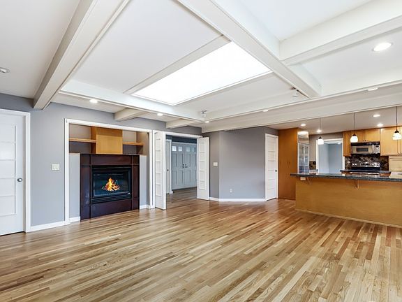 5th image of 9032 NE 19th St